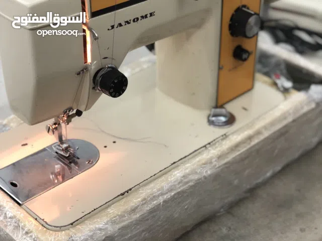 Janome sewing machine made in Taiwan working good للبيع مكينة خياطة جانوم صنع في تائيوان