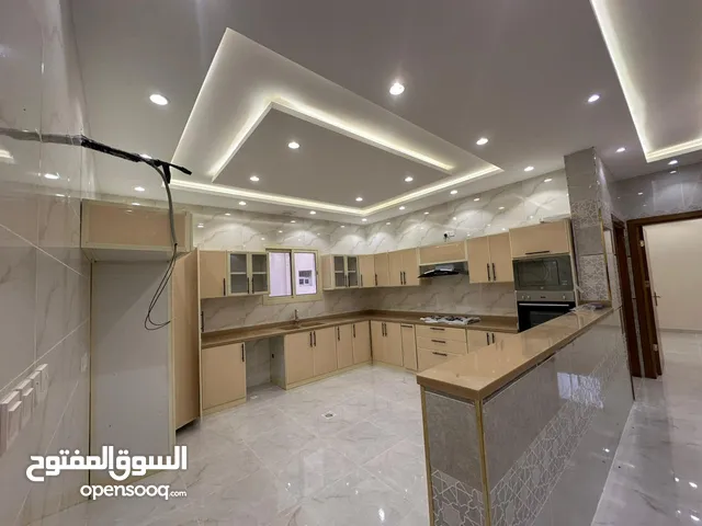 Apartment for rent in the Yarmouk neighborhood.  شقة للإيجار في حي اليرموك