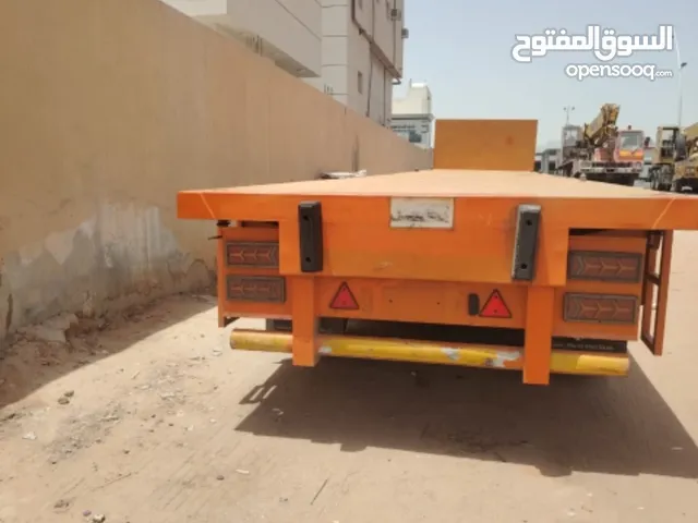 سطحه تريلا للبيع
