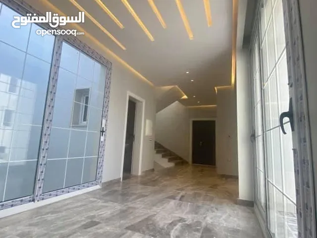 360 m2 More than 6 bedrooms Villa for Sale in Tripoli Al-Sabaa
