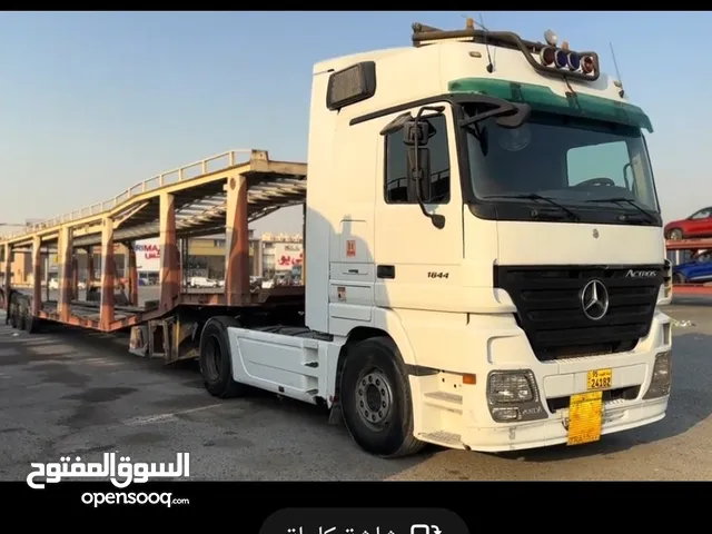 Tractor Unit Mercedes Benz 2008 in Farwaniya