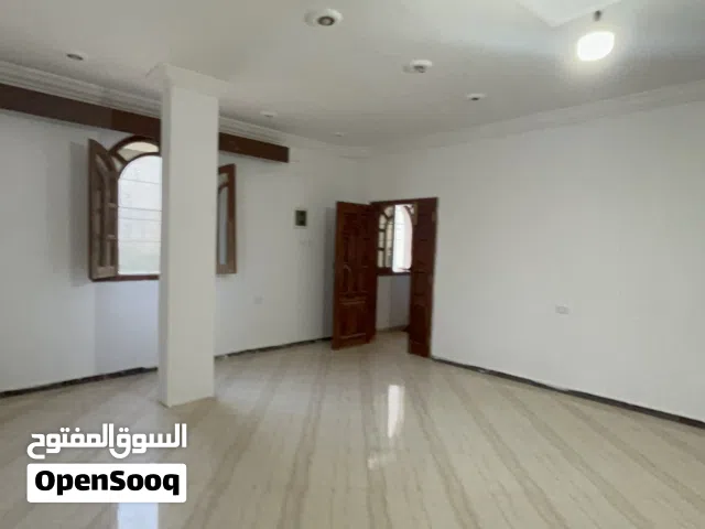 176 m2 3 Bedrooms Apartments for Rent in Tripoli Souq Al-Juma'a