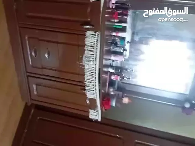 السلام عليكم يوجد غرفة نوم للبيع خشب مصري من الثقيل الاصلي قابل للتفاوض