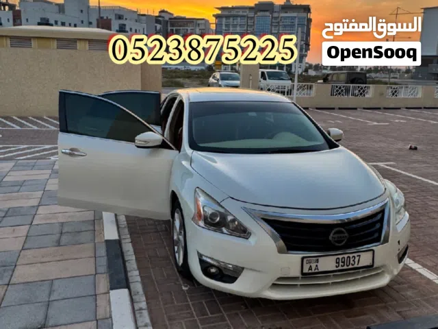 nissian Altima 2013  very good condition