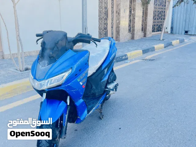 2022 ابريليا SXR