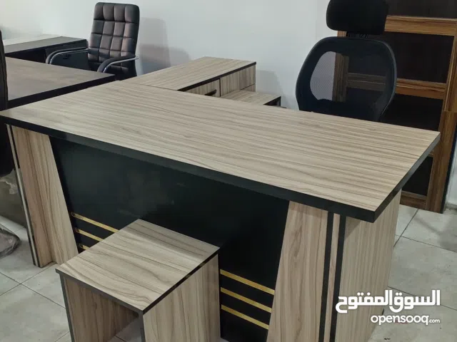 مكتب مدير شامل التوصيل