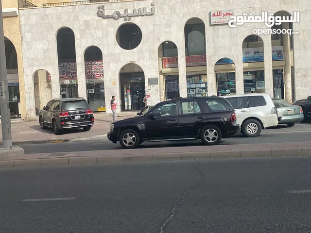 لدينا وفقط مكاتب تجارية ..