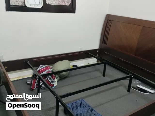 سرير مستعمل