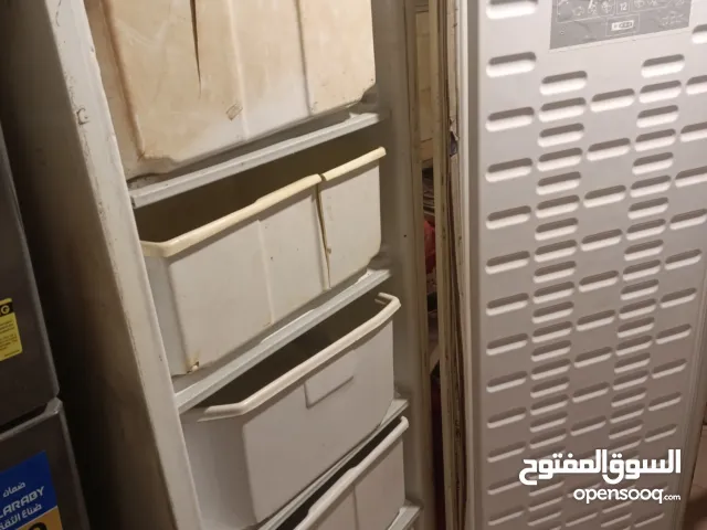 ديب فريزر الاسكا خمسة درج بحالة ممتازه