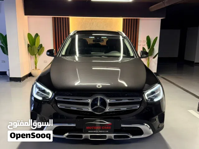 Mercedes-GLC200 2021