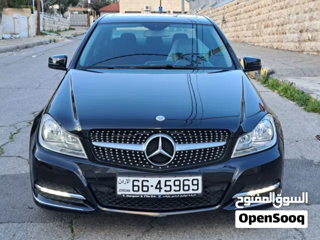 2013 مرسيدس بنز الفئة-C C 180