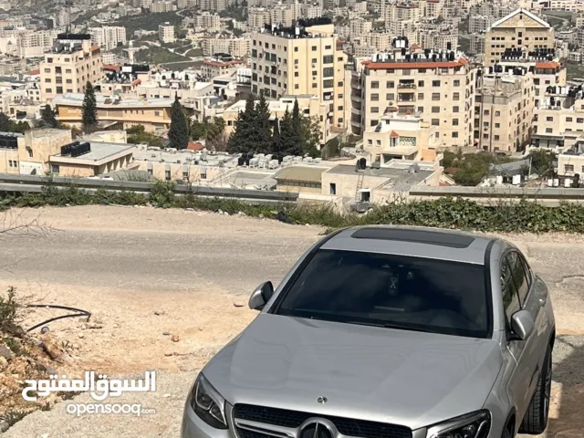 مرسيدس glc coupe ترخيص 2018 ماشية 60 الف والسيارة نضيفة مع كتير اضافات