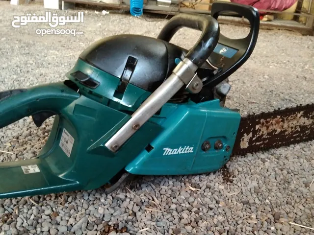 للبيع مكينه قص حطب من نوع ماكيتا اصلية قياس 24 انش