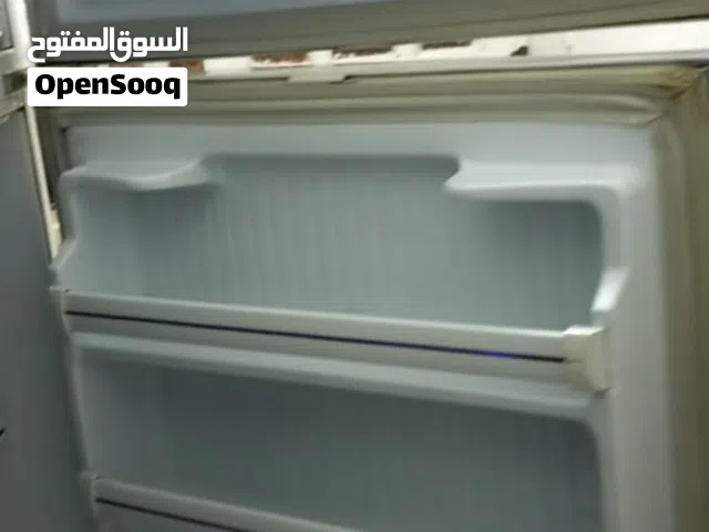 ثلاجة فيدرال للبيع بشكل مستعجل بداعي سفر  سعة 491 لتر بحالة جيده جدا رقم تواصل