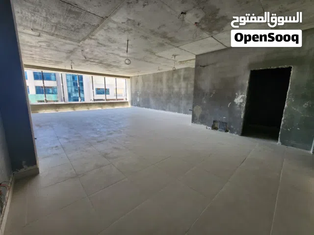 4015 \ مكتب تجاري فاخر مساحة كبيره للبيع في افضل مواقع السابع منطقة حيوية وبسعر مميز