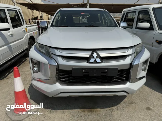 بيكب اب ميتسوبيشي التو هاندرت خليجي فور ويل موديل 2019