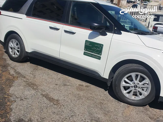 نقل ركاب . بأحدث السيارات وأفضل الخدمات من المملكة الاردنيه الهاشميه إلى المملكة العربية السعودية