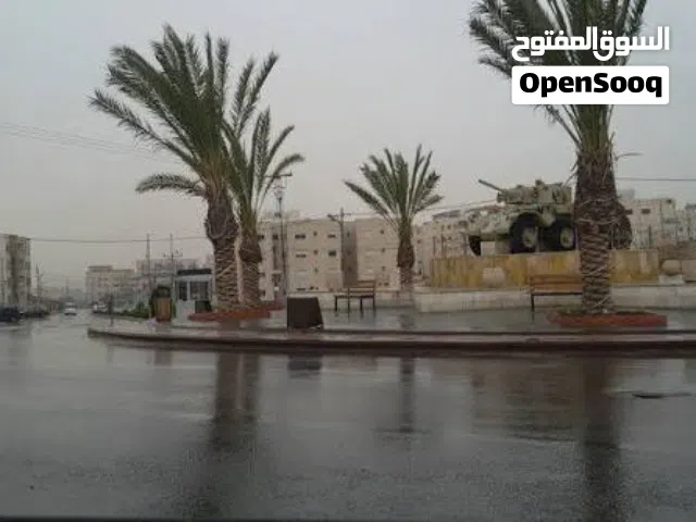 ارض للبيع في طبربور قرب دوار الدبابة 500,م منبسطة بسعر مغري ارض لقطة