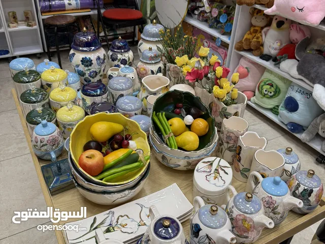 بيع كامل منتجات المحل بسعر الإنتاج