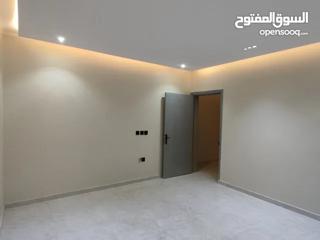 100 m2 Studio Apartments for Rent in Al Riyadh Al Aqiq