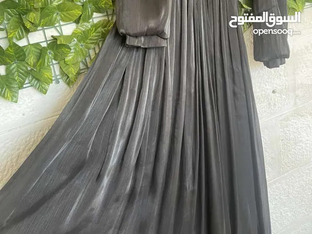 فستان سهره اسود قماش اورجنزا جديد غير ملبوس