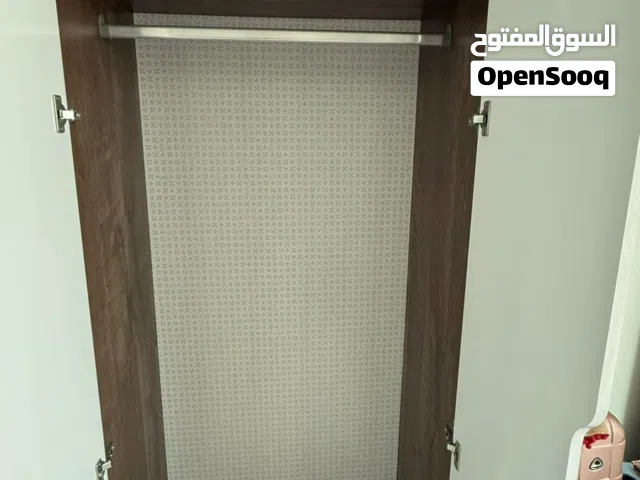 خزانة ملابس