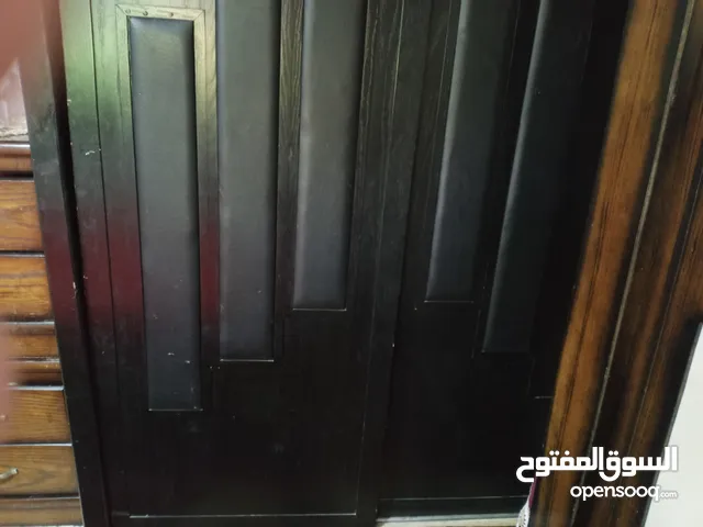خزانة درفتين سحاب