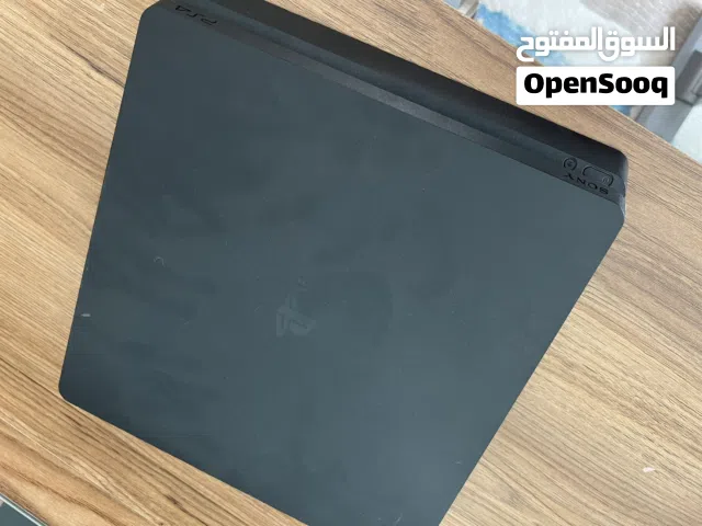 بليستيشن 4 سلم شبه جديد استخدام شهر