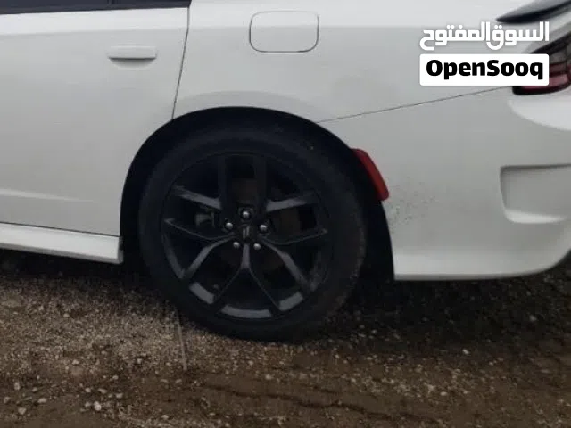 جنوط مع الاطارات  تشارجر مقاس 20