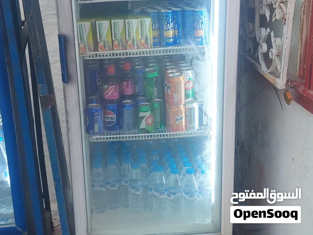 ثلاجة عرض باب واحد بحالة ممتازة