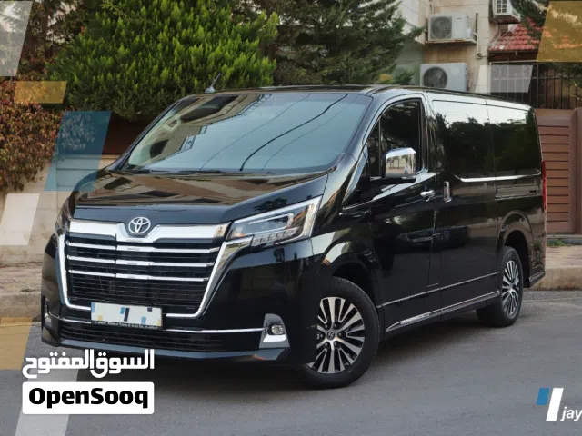 تويوتا غرانفيا 2023  محرك لاند كروز 3500cc تحت الكفاله، وارد الشركة المركزيه، عداد 5000كم