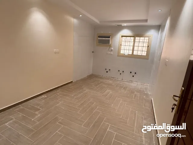 120 m2 4 Bedrooms Apartments for Rent in Dubai Nadd Al Sheba