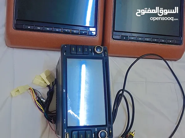 للبيع مسجله اندرويد مع شاشات المخده الراس نظيف وشغال مع كيمره رجوع الخلف