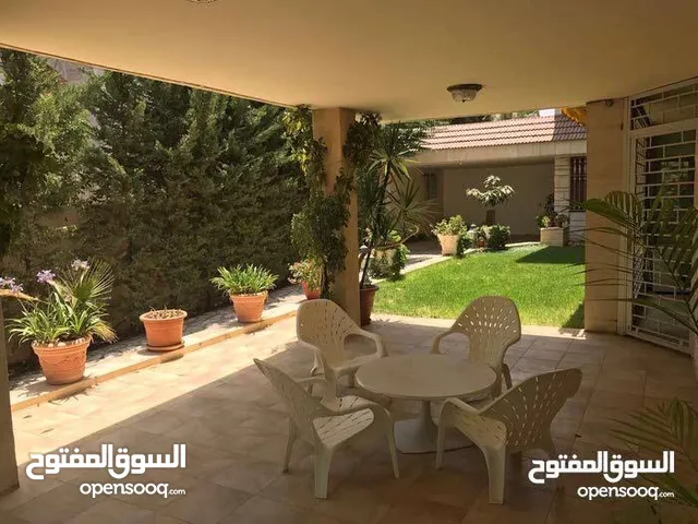 850 m2 More than 6 bedrooms Villa for Sale in Amman Abdoun