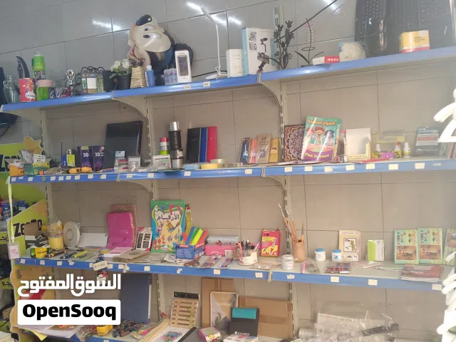 ارفف بحالة الجديد