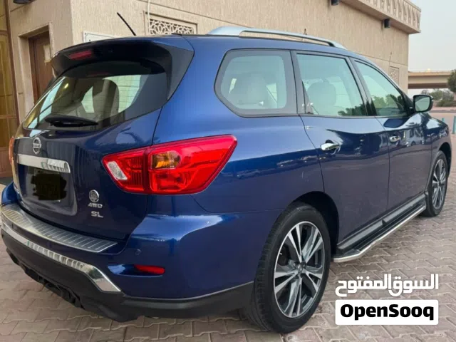 2018 Nissan Pathfinder SL