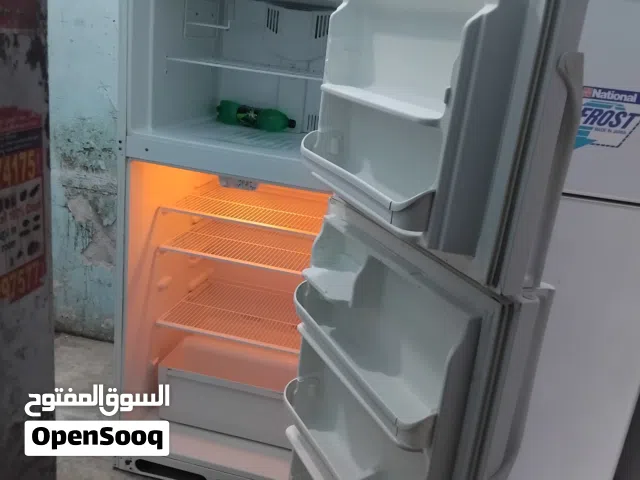يوجد للبيع ثلاجة فريجدير أمريكي 24 قدم استعمال خفيف معا التوصيل والكفاله