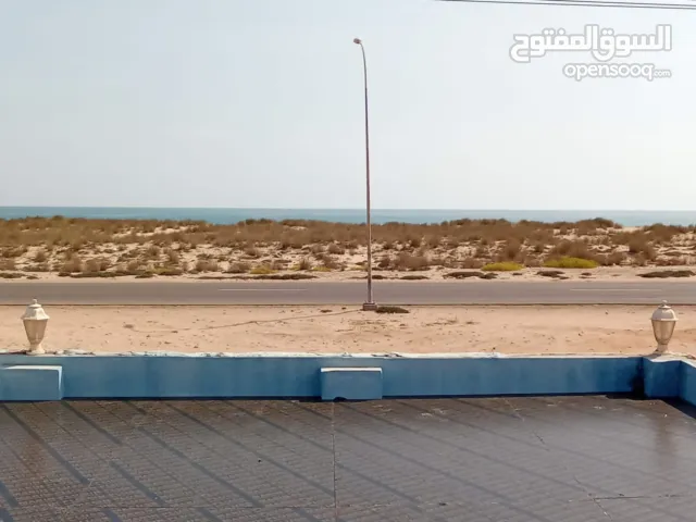 4 Bedrooms Chalet for Rent in Al Sharqiya Ja'alan Bani Bu Ali