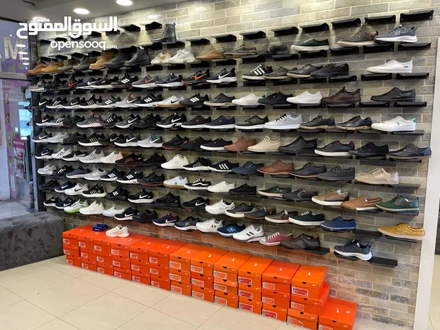 ممخزن في السعادة مول الطابق 2 للبيع  55 متر مربع