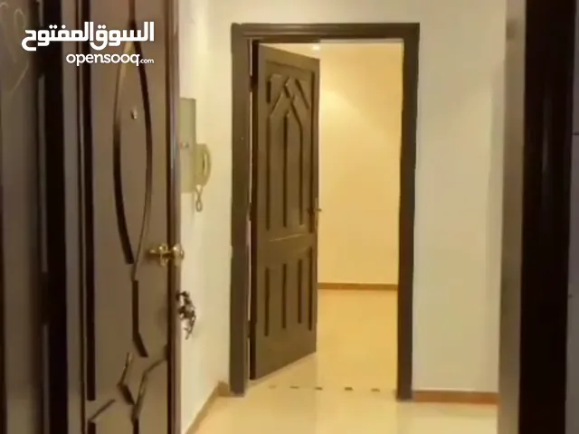 متاح شقه في البوادى امام الرايه غرفه وصاله صغير شامل كهربا 1500