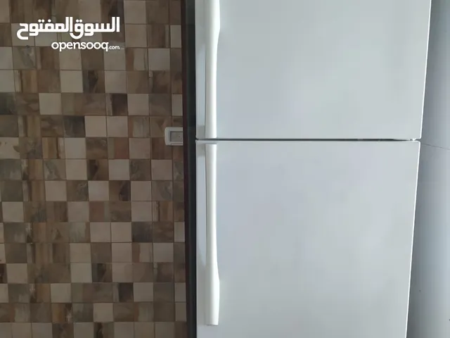 ثلاجة ال جي بابين لون ابيض بحالة الجديد