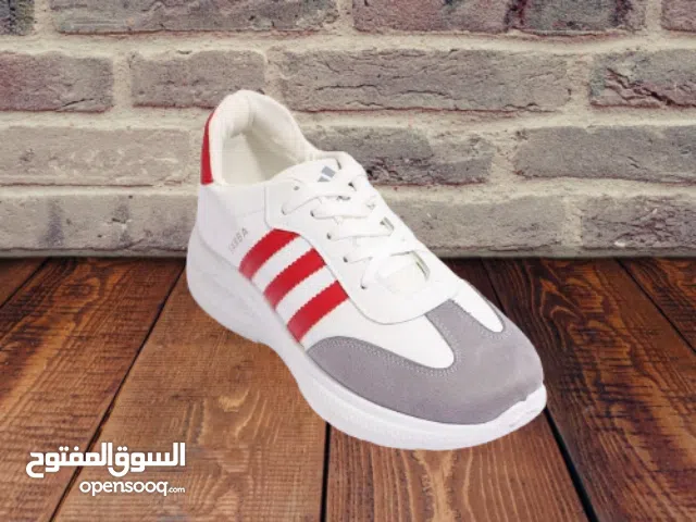 كوتشي شبابي خامة ممتازة – ألوان شيك وسعر عرض لفترة محدودة