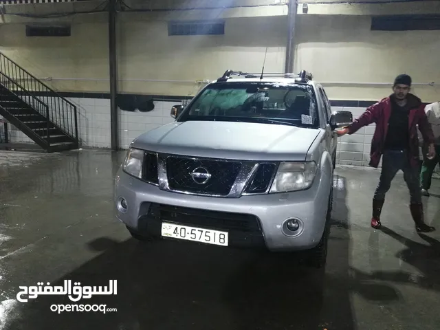 Nissan Navara 2011 in Zarqa