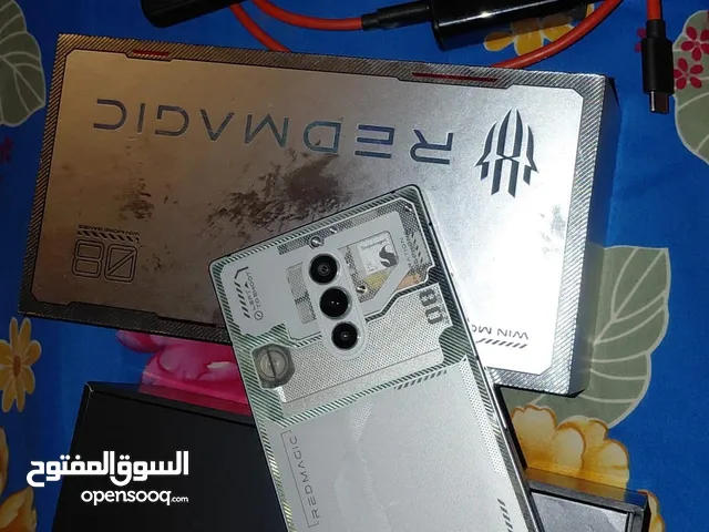 Red magic 8pro 16+12 ram 512gb memory With Box charger