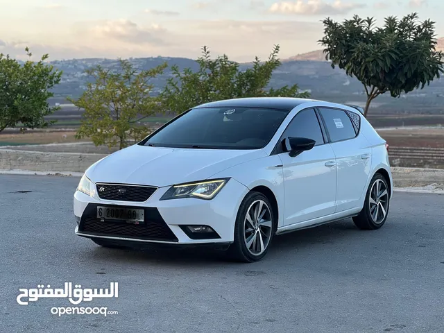 سيات ليون مميزة (جير عادي)