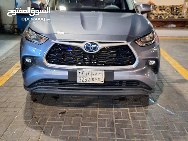 Used Toyota Highlander in Al Madinah