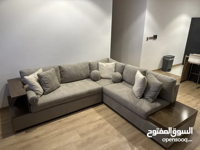 Brand New L-Shape Sofa - جلسة جديدة