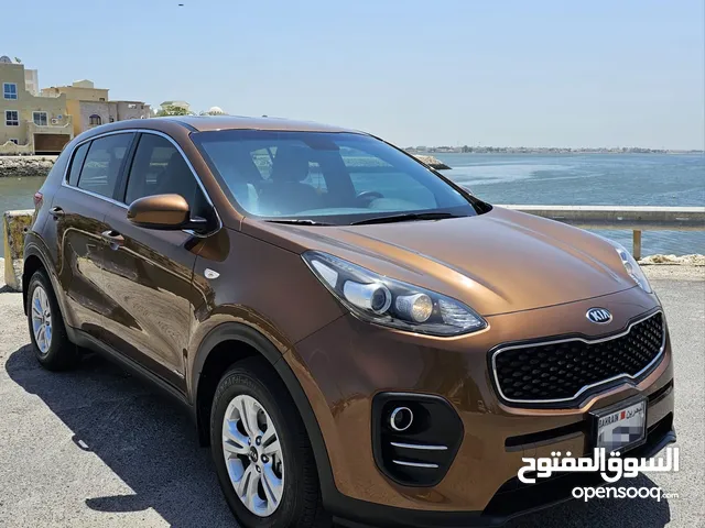 KIA SPORTAGE 2017 MODEL AGENT MAINTAINED SUV FOR SALE