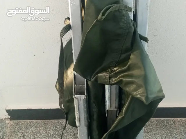 سرير سفري سهل الاستخدام