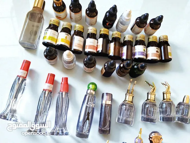قزايز عطر و زيوت فاضية للبيع بدينارين فقطططط